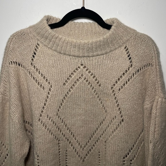 H&M Women’s Tan eyelet crew neck alpaca wool blend sweater in size S - Picture 4 of 7